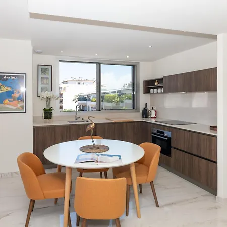 Sweett - Maison Blanche * Juan-les-Pins