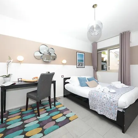 Sweett - Maison Blanche * 주앙레핑