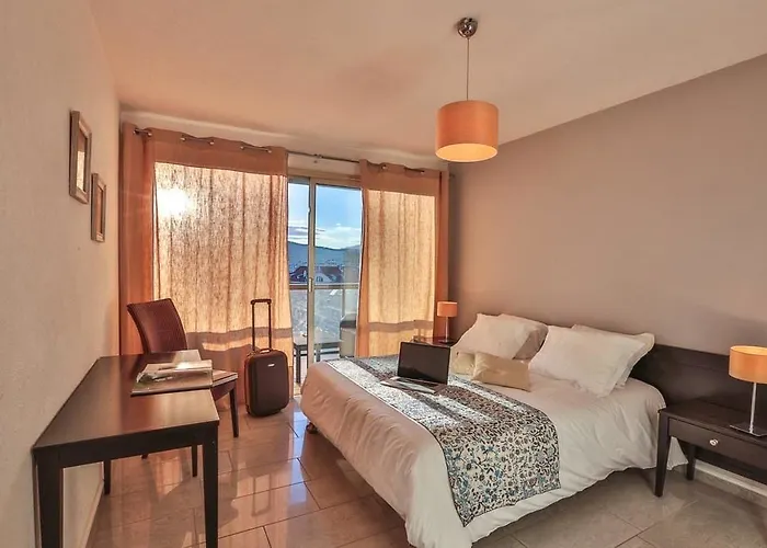 公寓 Sweett - Maison Blanche 胡安莱潘